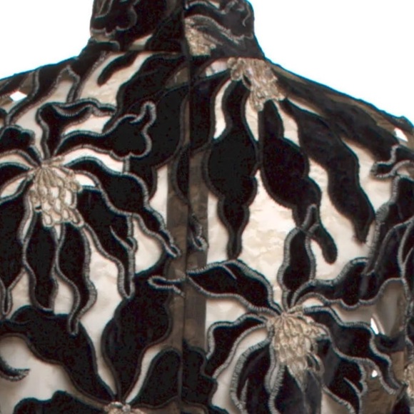 NWT BEAUFILLE Floral Print Mock Neck Blouse w/ Tags - Picture 5 of 8